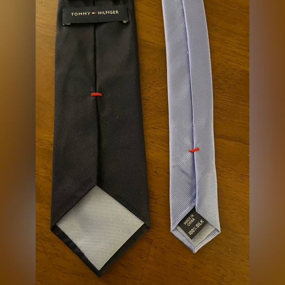 Tommy Hilfiger Blue Tie 100 % Silk - Picture 1 of 3